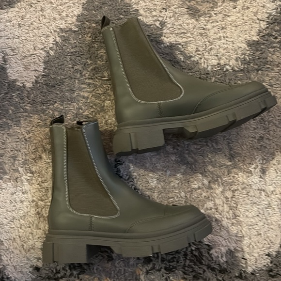 Missguided Dark Green Boots Ankle Olive Army Booties Shoes - Picture 4 of 7